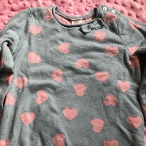 🔴H & M toddler girl sweater!